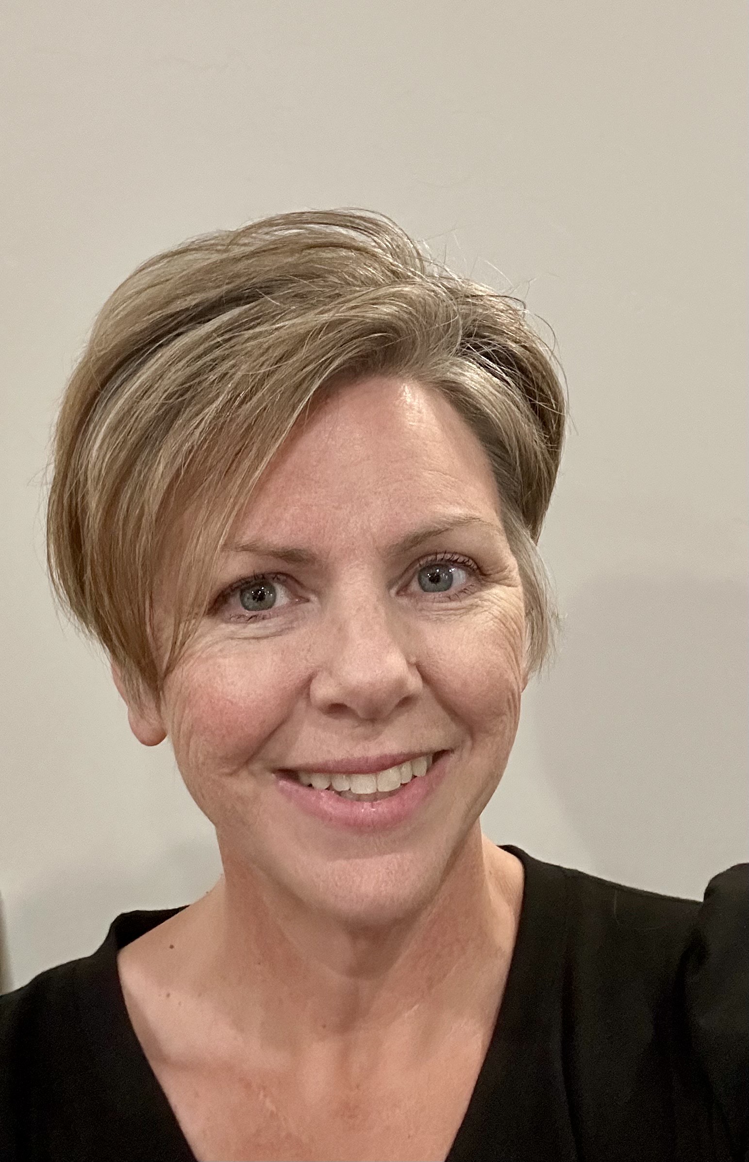 <p style="text-align: center;"><strong>Becki Stevens,</strong><br />
<strong>Clinical Intern</strong></p>